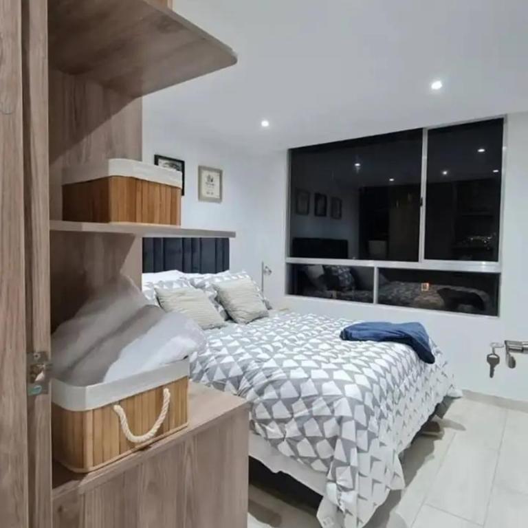 EN EL CENTRO DEL CORAZÓN DE CHAPINERO ALTO HERMOSO APTO DE DOS HABITACIONES a - Apartamento de 1 dormitorio - 4