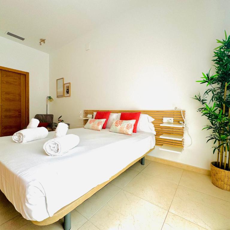Stylish Apartment with Terrace on the BeachFrom - One-Bedroom Apartment - 16