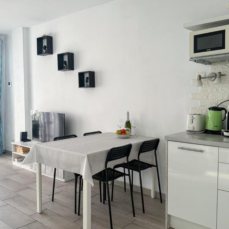 Apartment in Ocean Park, Costa Adeje, Tenerife - One-Bedroom Apartment - 12