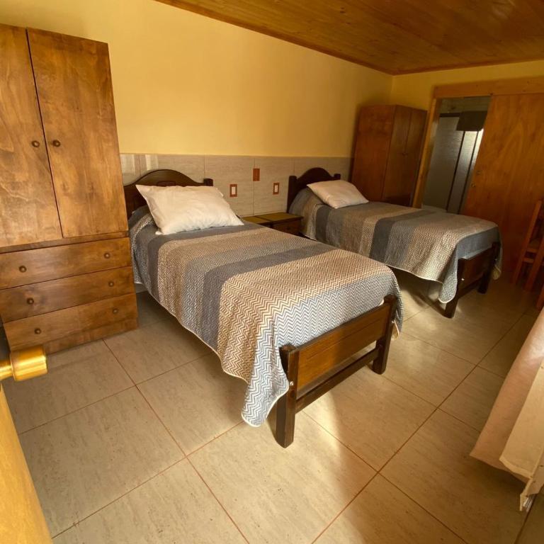 Residencial Golden - Double Room with Private Bathroom - 6