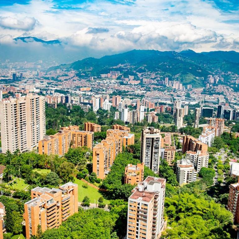 Modern and Luxury with jaw dropping Views en El Poblado - Apartamento de 1 dormitorio - 10