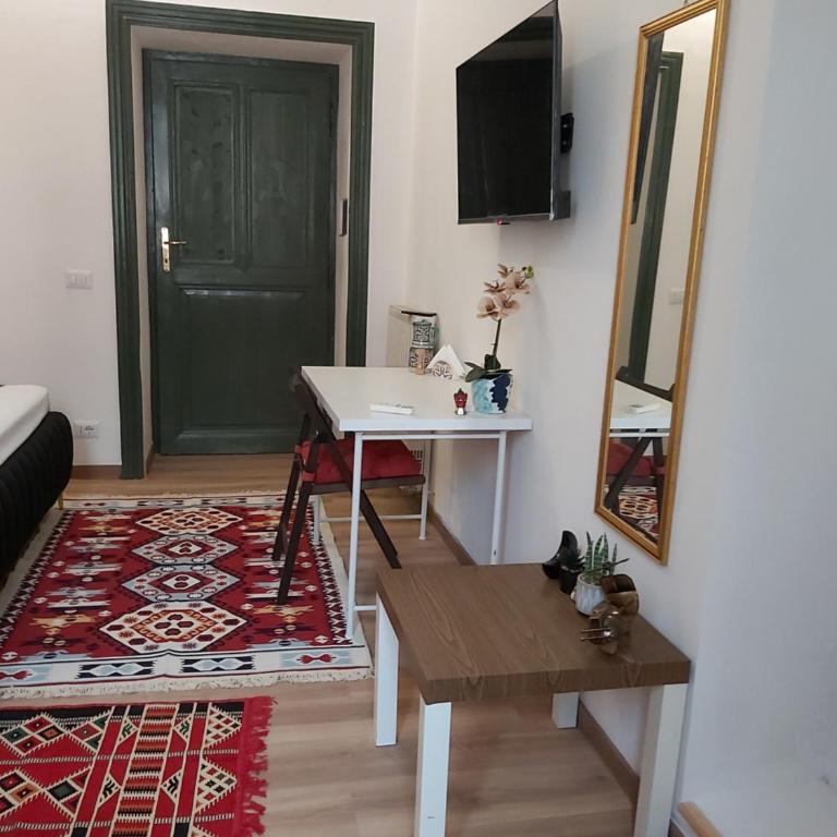 Caserina Lux Roma - Camera Familiare - 17