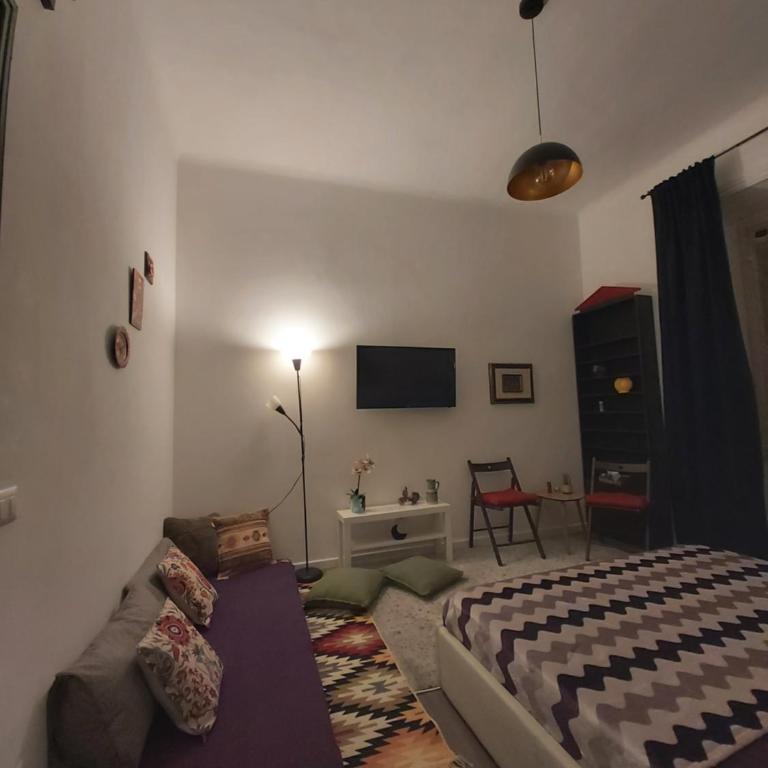 Caserina Lux Roma - Camera Tripla con Bagno Privato Esterno - 24