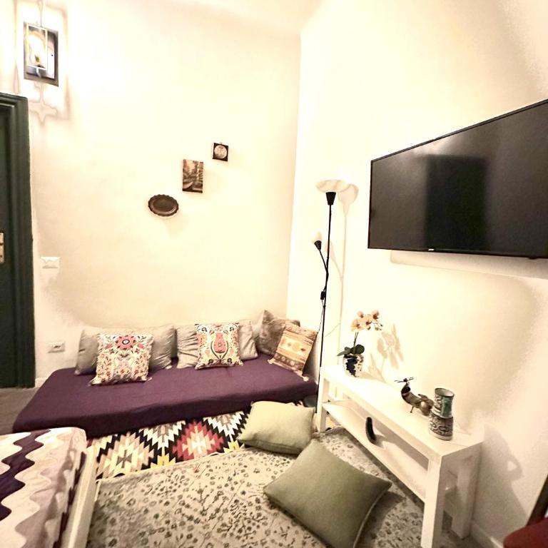 Caserina Lux Roma - Camera Tripla con Bagno Privato Esterno - 34
