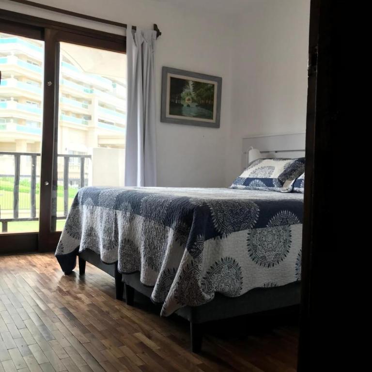 Espectacular apartamento punta del este 2 dorm 2 baños - Two-Bedroom Apartment with Balcony and Sea View - 16