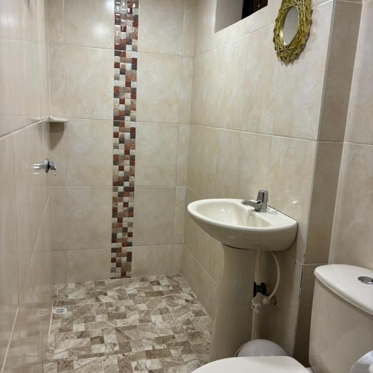 Amplia y cómoda casa en Bello - Apartamento de 2 dormitorios - 8