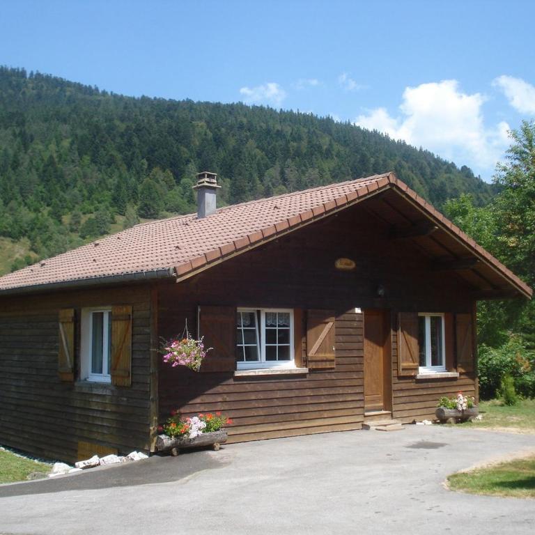 Chalet Confortable à La Bresse, Proche Ski, Wifi, Animaux Acceptés - FR-1-589-130 - Maison de Vacances (4 Adultes) - 1