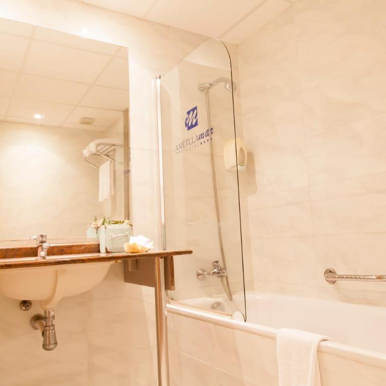 RVHotels Ametlla Mar - Habitación Doble - 4