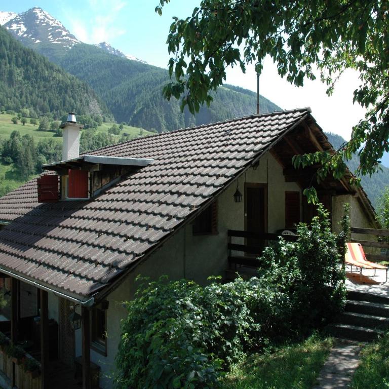 Charming Chalet Near Trails - Chalet mit 2 Schlafzimmern - 1