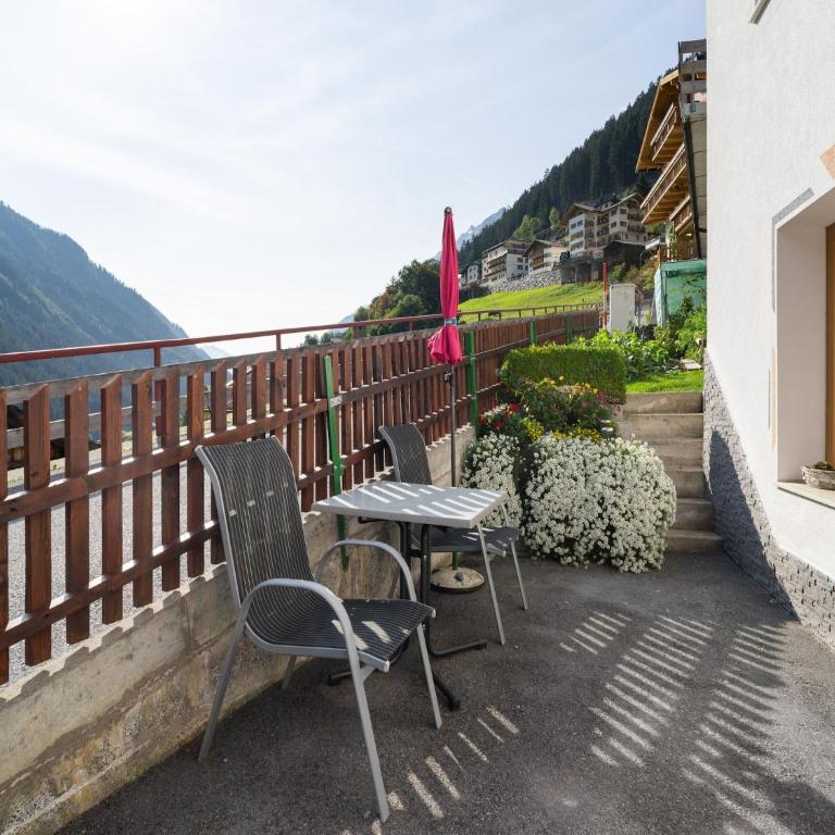 Apartment in Kappl near Ski Lift - Apartment mit 2 Schlafzimmern - 2