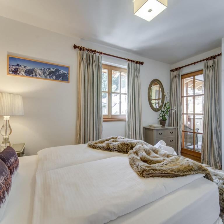 Chalet in Mittersill by Ski Lift & Sauna - Three-Bedroom Apartment - 20