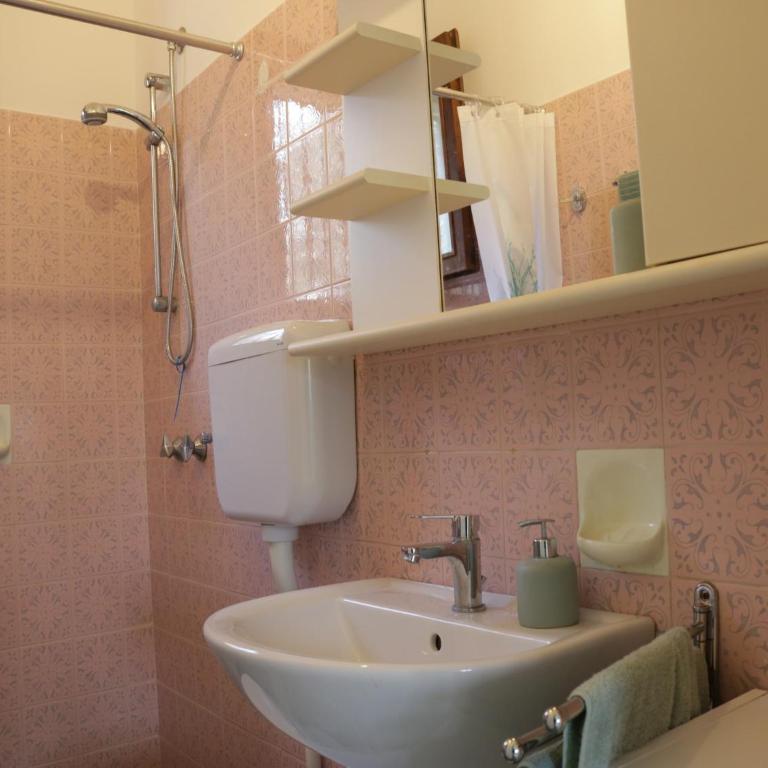 Cottage near Lake Garda with Pool - Casa Vacanze con 2 Camere da Letto - 18