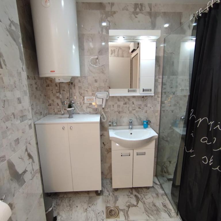 Apartman Gold - One-Bedroom Apartment - 23