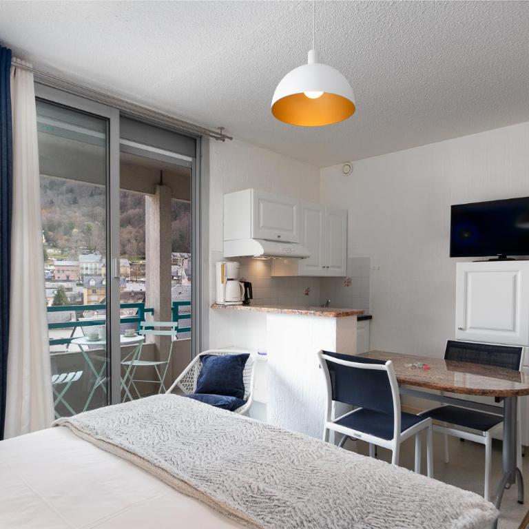 Hôtel Le Lys - Studio Standard - 1
