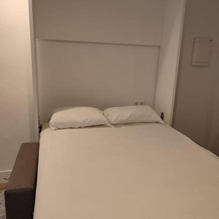 Perla Studio - 2 personas con Piscina, AC y WiFi a 1 min de la playa - Estudio Estándar - 14
