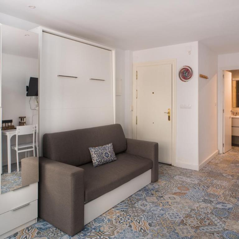 Perla Studio - 2 personas con Piscina, AC y WiFi a 1 min de la playa - Estudio Estándar - 11
