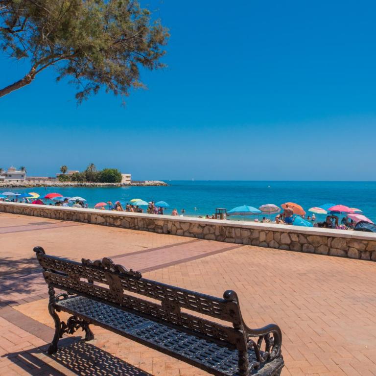 Perla Studio - 2 personas con Piscina, AC y WiFi a 1 min de la playa - Estudio Estándar - 17