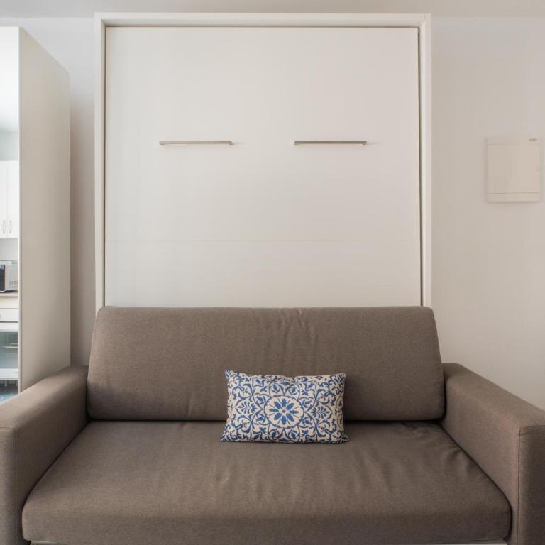 Perla Studio - 2 personas con Piscina, AC y WiFi a 1 min de la playa - Estudio Estándar - 13