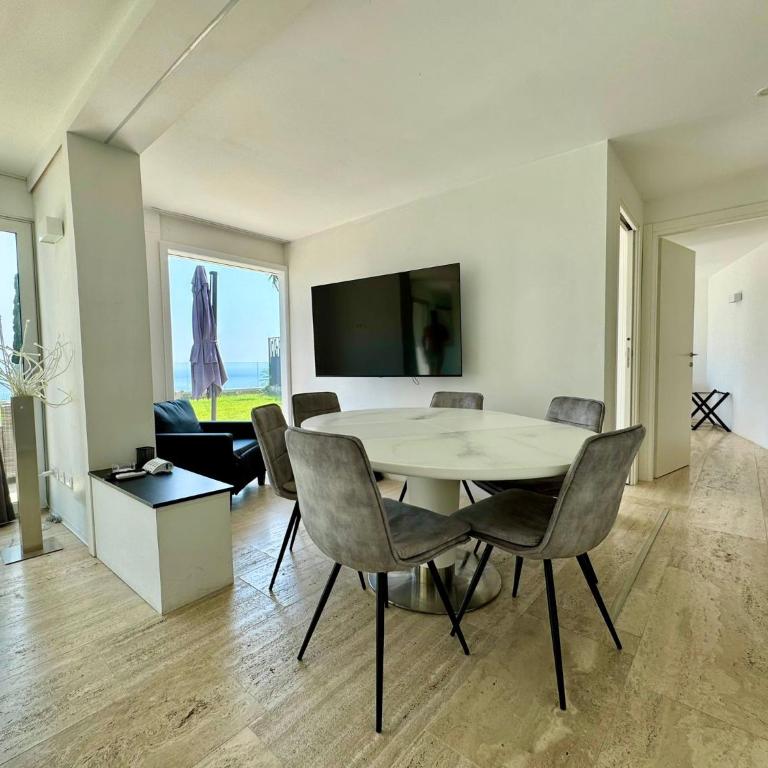Mont des Olives - Cap D'ail- app1 - Appartement 2 Chambres - 6