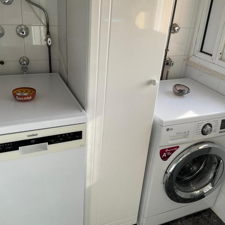 BRISA DE PONIENTE con cochera y aire acondicionado - Apartamento de 3 dormitorios - 16