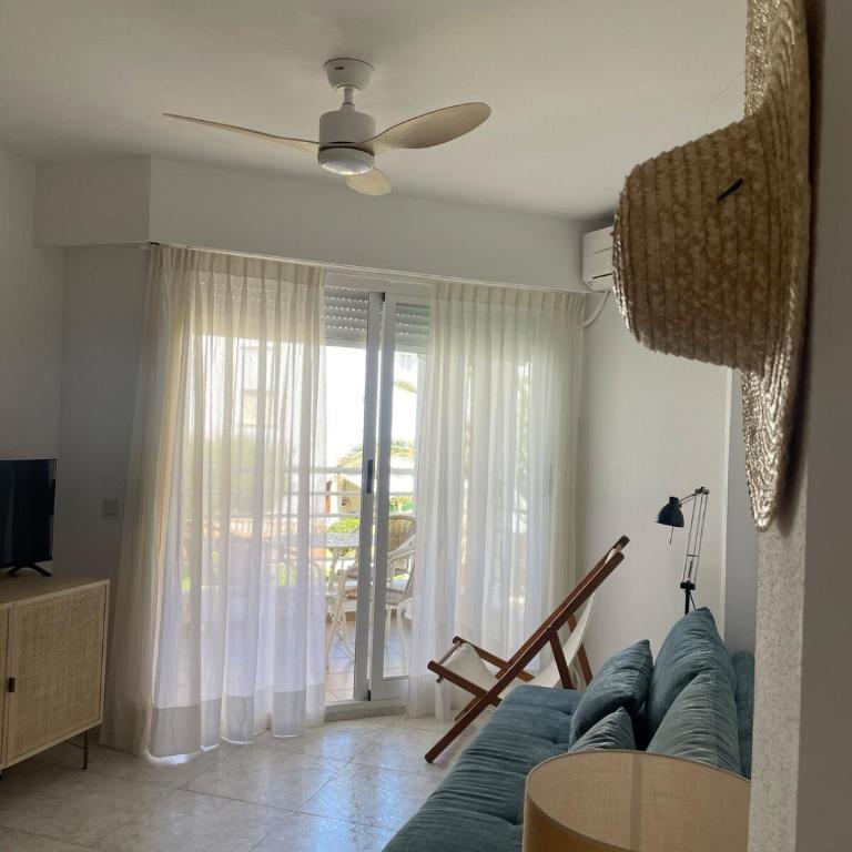 Views of Las Marinas, beachfront, Dénia - Apartamento de 2 dormitorios - 5