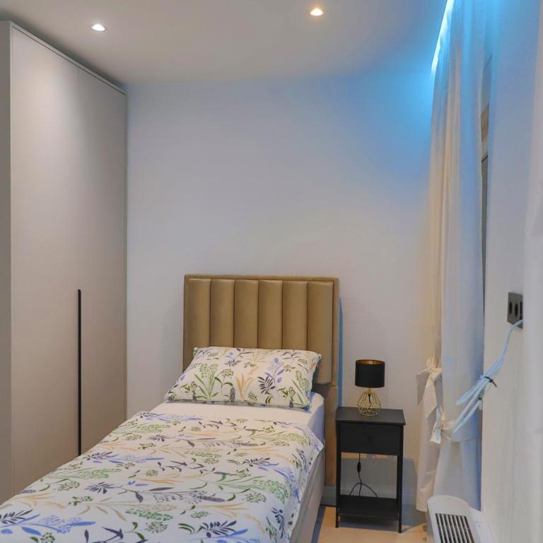 Casa Dellˇ Amore - Six-Bedroom House - 35