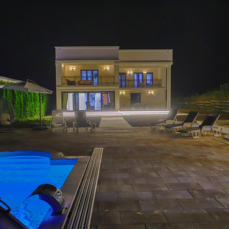 Casa Dellˇ Amore - Six-Bedroom House - 5