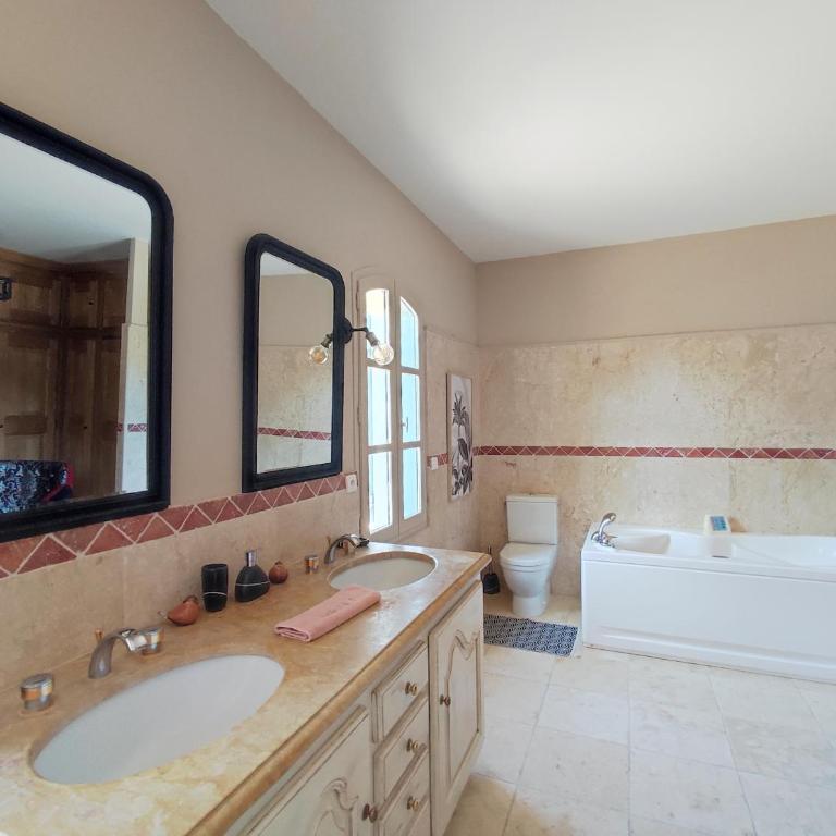 Magnifique Villa proche centre ville d'Uzès - Villa Deluxe - 24