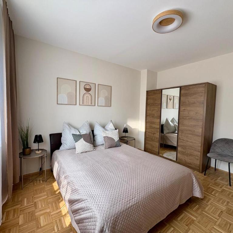 Fresh Apartment Upstairs & Free Parking - Apartamento de 1 dormitorio - 13