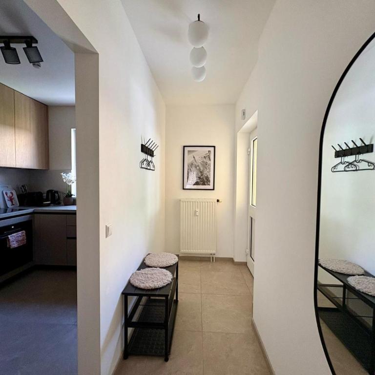 Fresh Apartment Upstairs & Free Parking - Apartamento de 1 dormitorio - 17