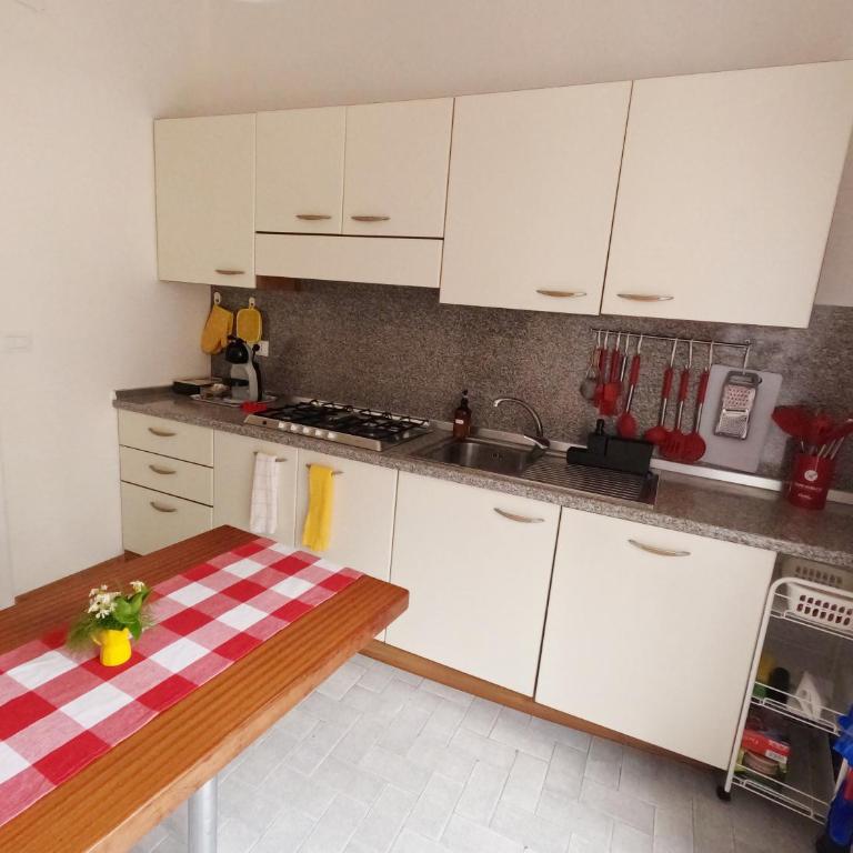 Casa Serendipity - Appartamento con 2 Camere da Letto e Balcone - 9