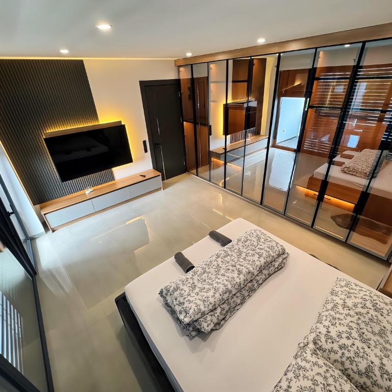 Design-Villa mit beheiztem Pool & stimmungsvoller Beleuchtung - Villa mit 2 Schlafzimmern - 23