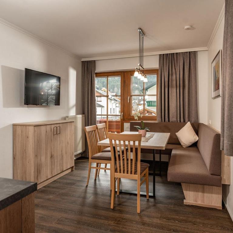 Land- und Appartementhaus Pircher - Apartment mit 2 Schlafzimmern und Bergblick - 8