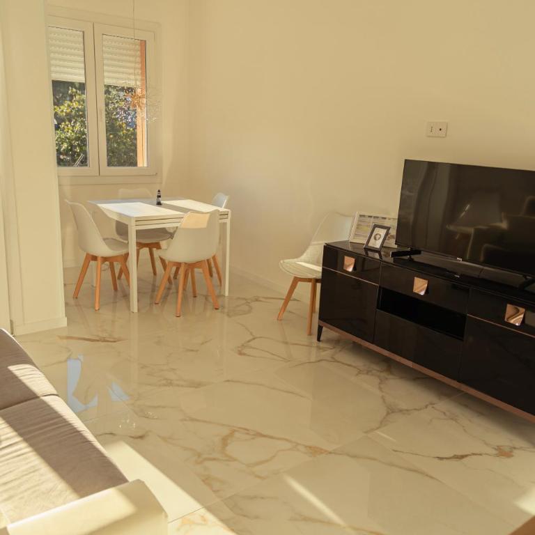 Casa Raffa - Appartamento con 2 Camere da Letto - 2