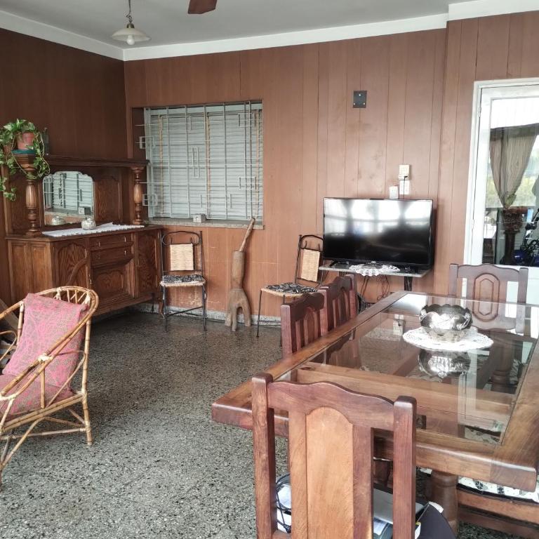 Toto - Vacation Home - 6
