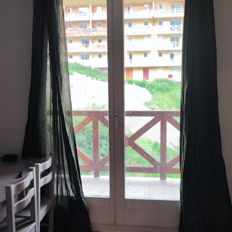 Appartement 5 Personnes, cosy, grand balcon, départ rando - Appartement avec Vue sur la Montagne - 4