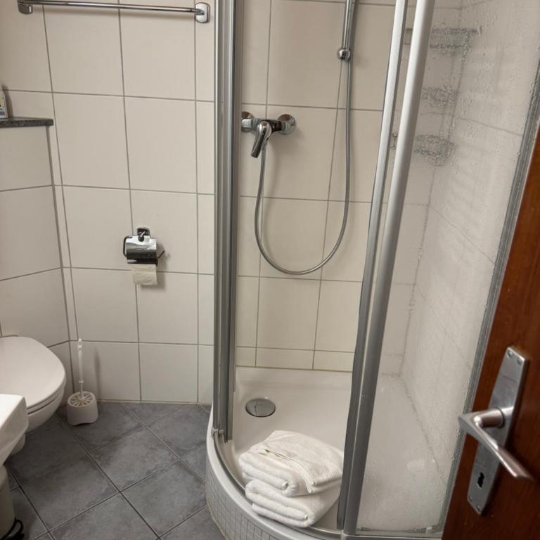 Appartement mit Balkon und Hallenbad - Apartment mit 2 Schlafzimmern und Bergblick - 11