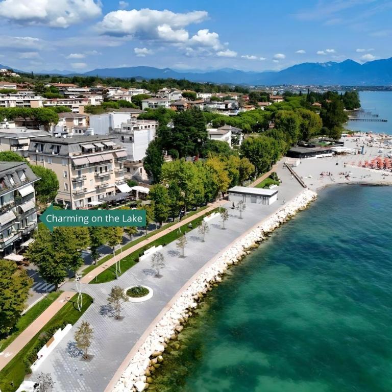 Charming on the Lake Apartment DesenzanoLoft Official Partner Homes & Villas by Marriott Bonvoy - Appartamento con Vista Lago - 6