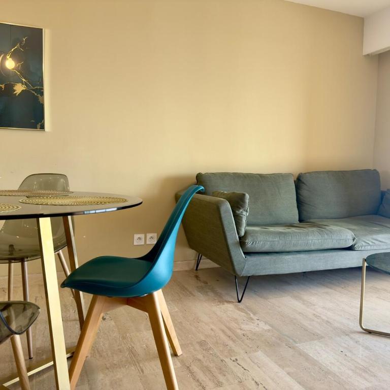 Sea view 4 people terrace 60 m & pool - Apartment mit 2 Schlafzimmern - 5