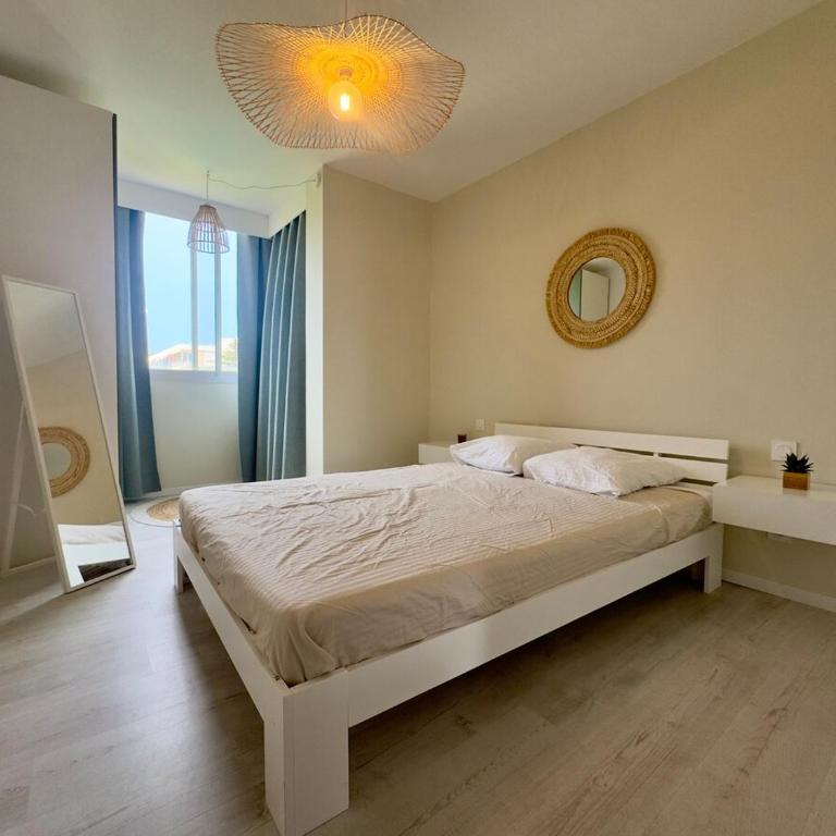 Sea view 4 people terrace 60 m & pool - Apartment mit 2 Schlafzimmern - 14