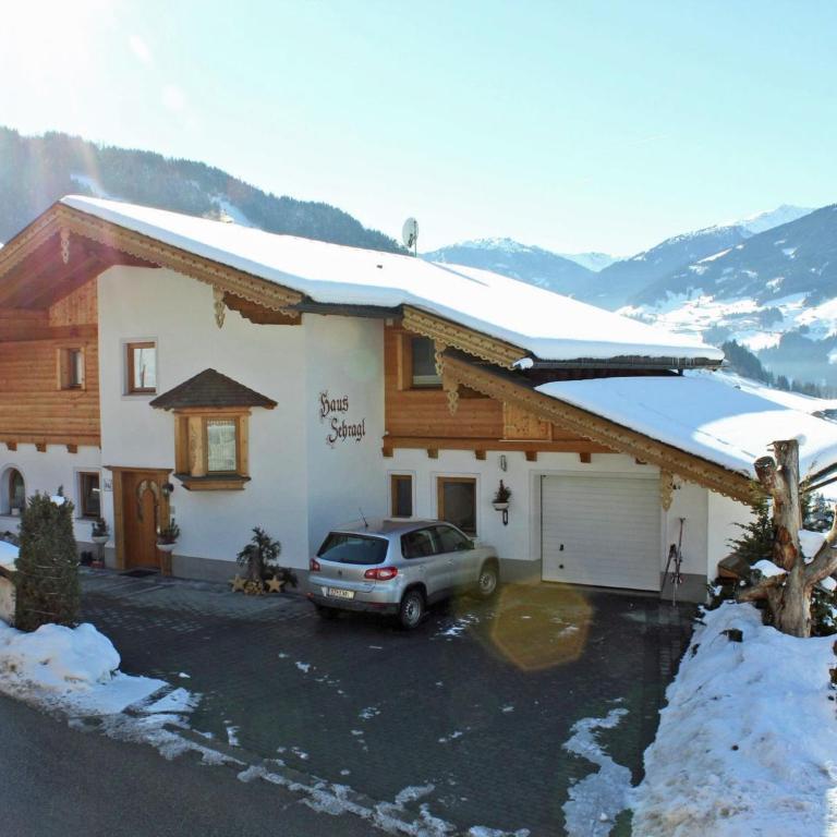Apartment Zell am Ziller near Ski Arena - Two-Bedroom Apartment - 1
