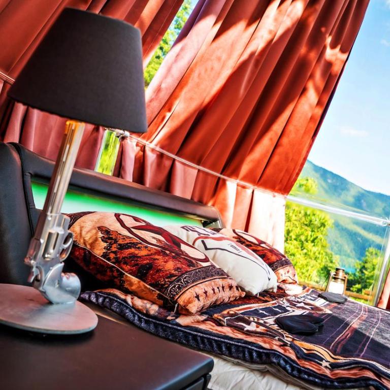 BULLE TEXAS - LUXE et SPA - Vue lac Aiguebelette - Tente - 6