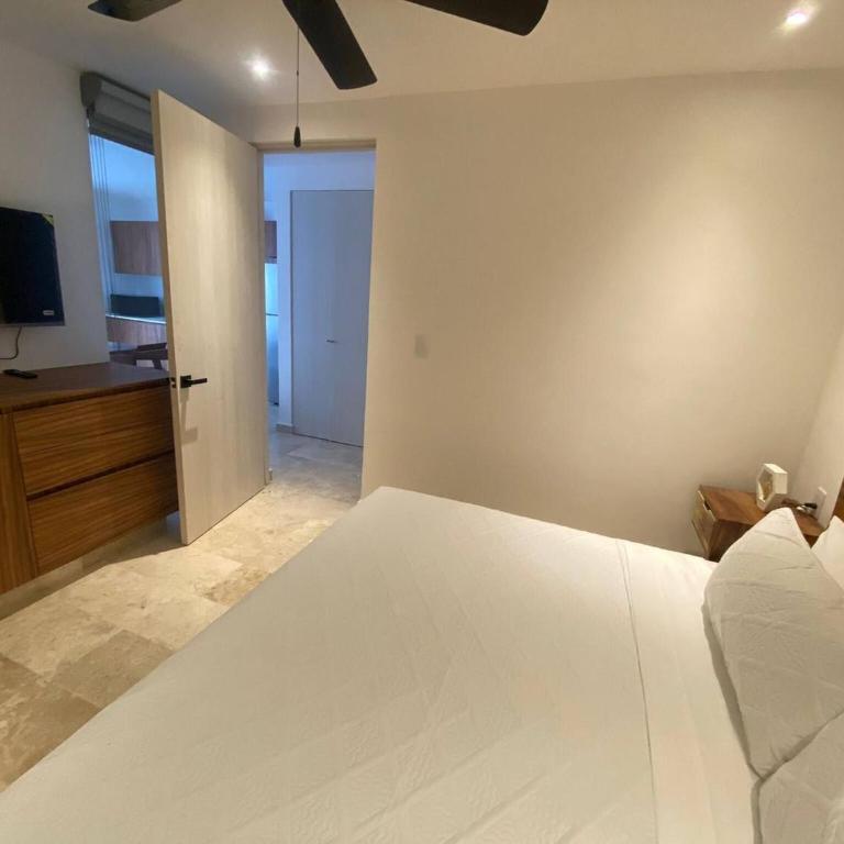 Spacious and comfortable Ph with private pool in Zama - Apartamento - 14