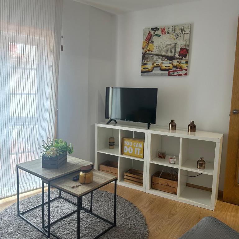 Piso muy luminoso en zona vieja - Apartamento de 2 dormitorios - 1