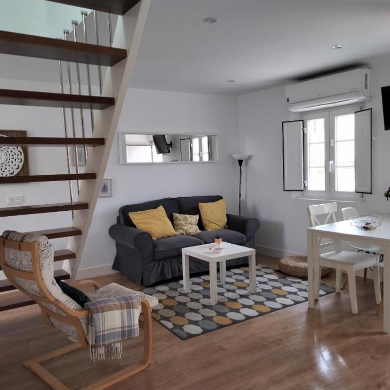 Ático muy luminoso en zona monumental - Apartamento de 3 dormitorios - 1
