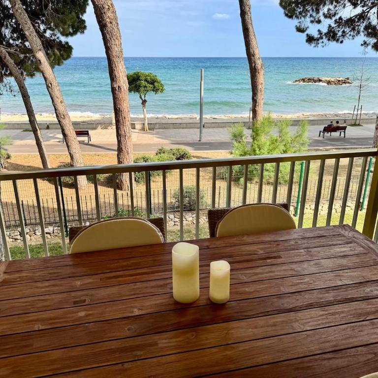 Elegant Beachfront Escape Private & Peaceful - Apartamento de 1 dormitorio - 1
