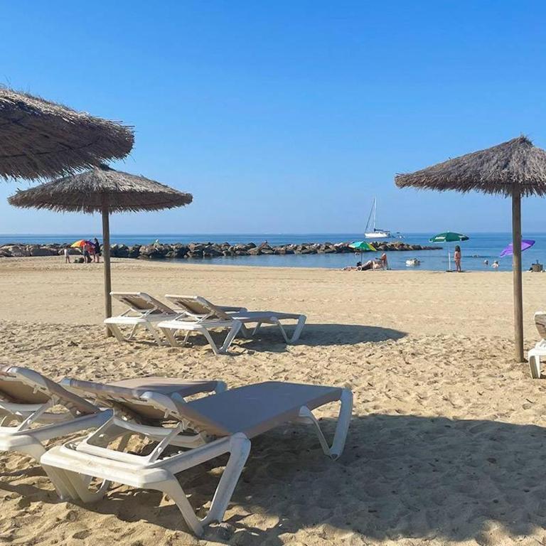 Elegant Beachfront Escape Private & Peaceful - Apartamento de 1 dormitorio - 50