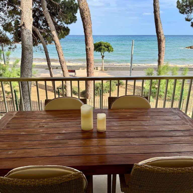 Elegant Beachfront Escape Private & Peaceful - Apartamento de 1 dormitorio - 26