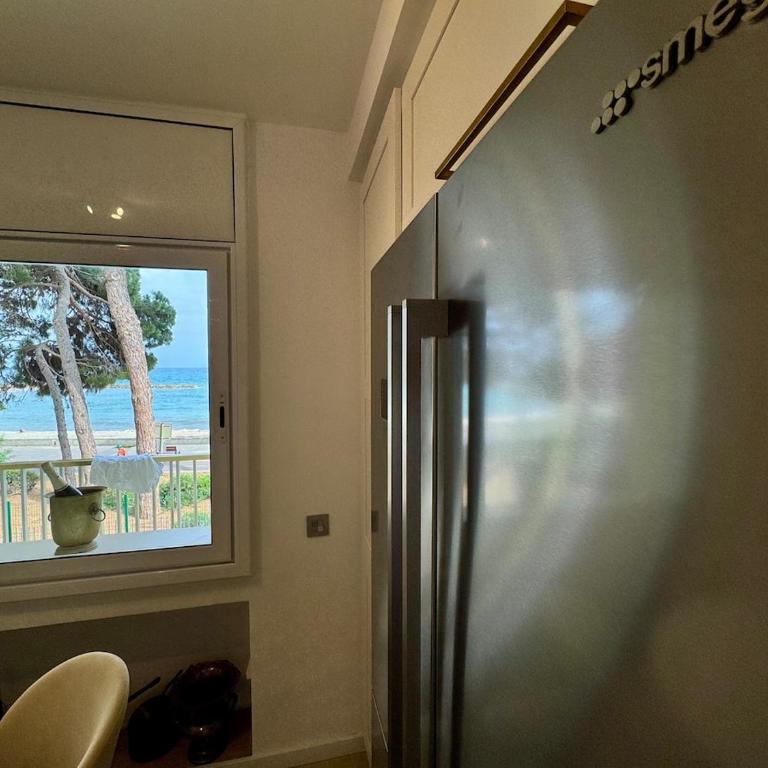 Elegant Beachfront Escape Private & Peaceful - Apartamento de 1 dormitorio - 24