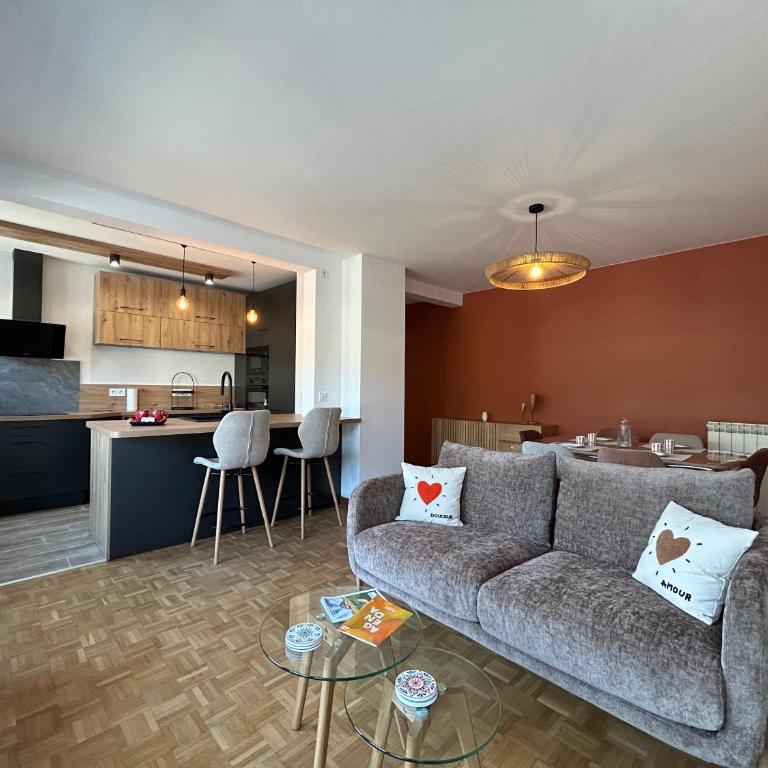 Altitude Élégante - Centre Ville - WIFI - Balcon - Appartamento con 2 Camere da Letto e con Vista Montagna - 8